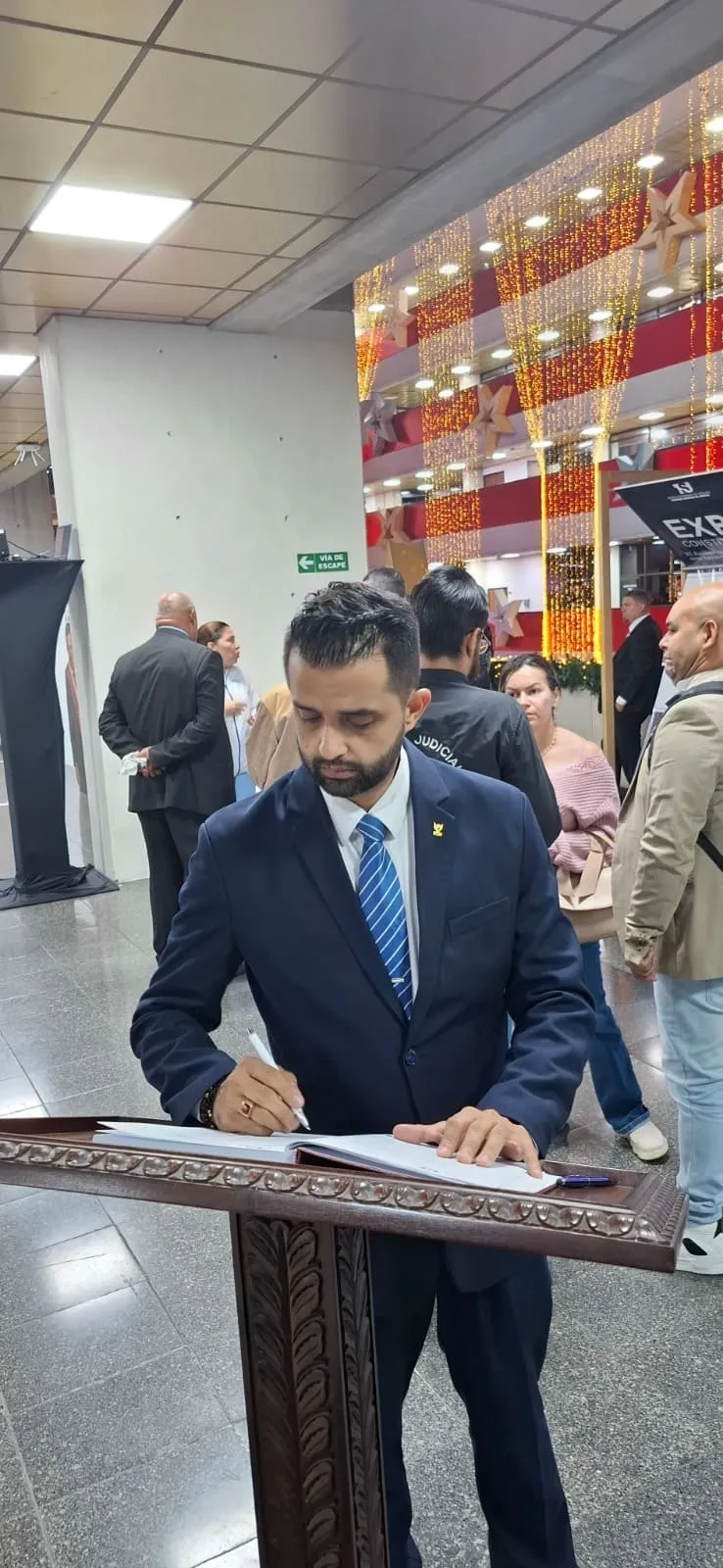 Acto institucional judicial